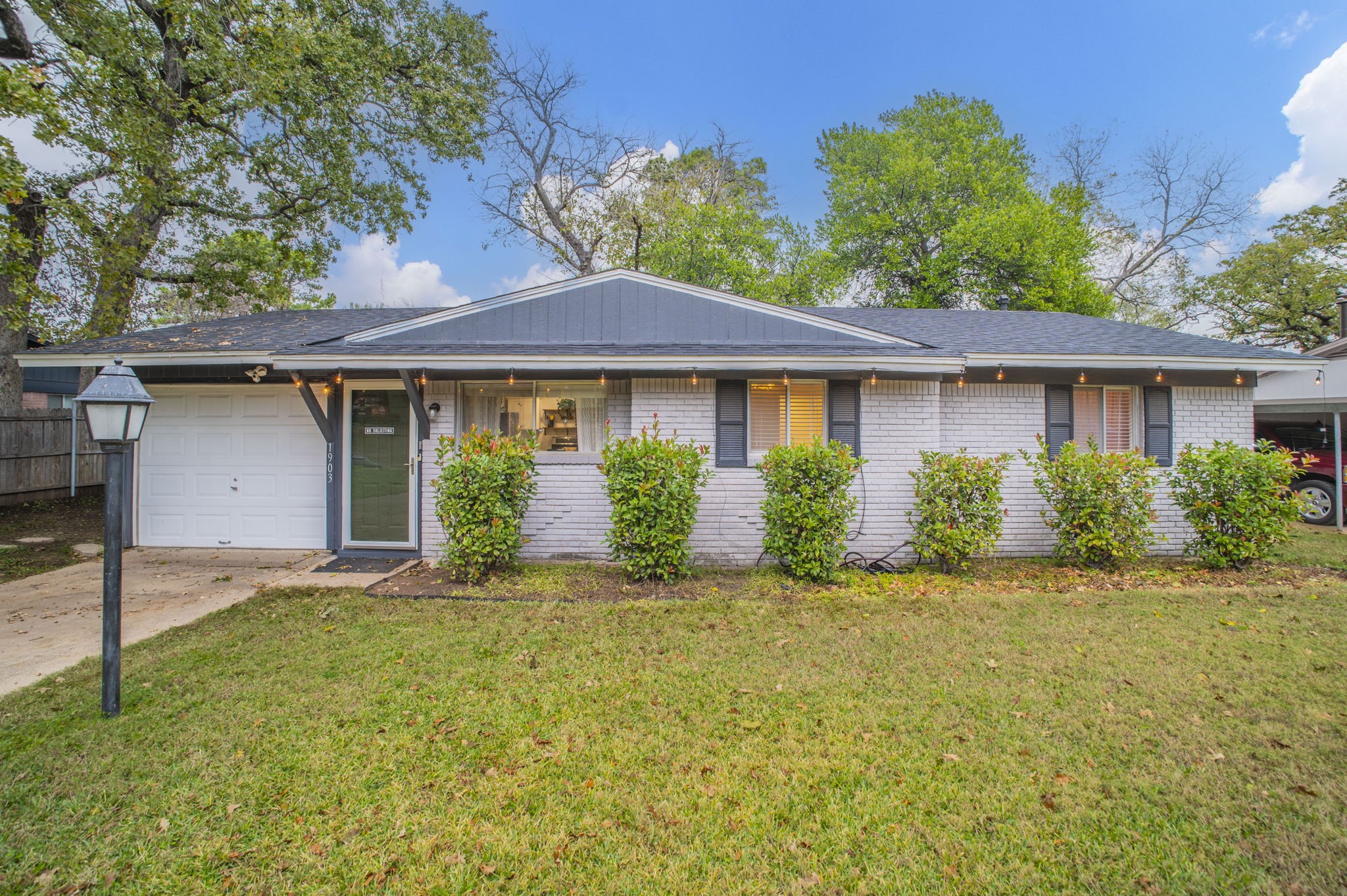 1903 Dogwood Drive Arlington TX 76012