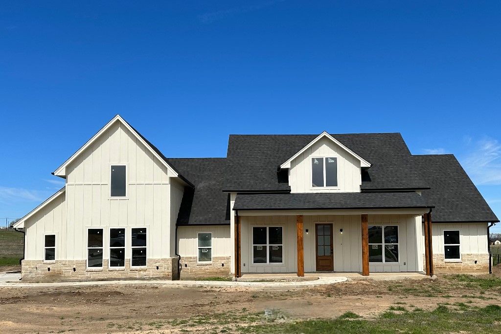 1021 Paradise Parkway Poolville TX 76487