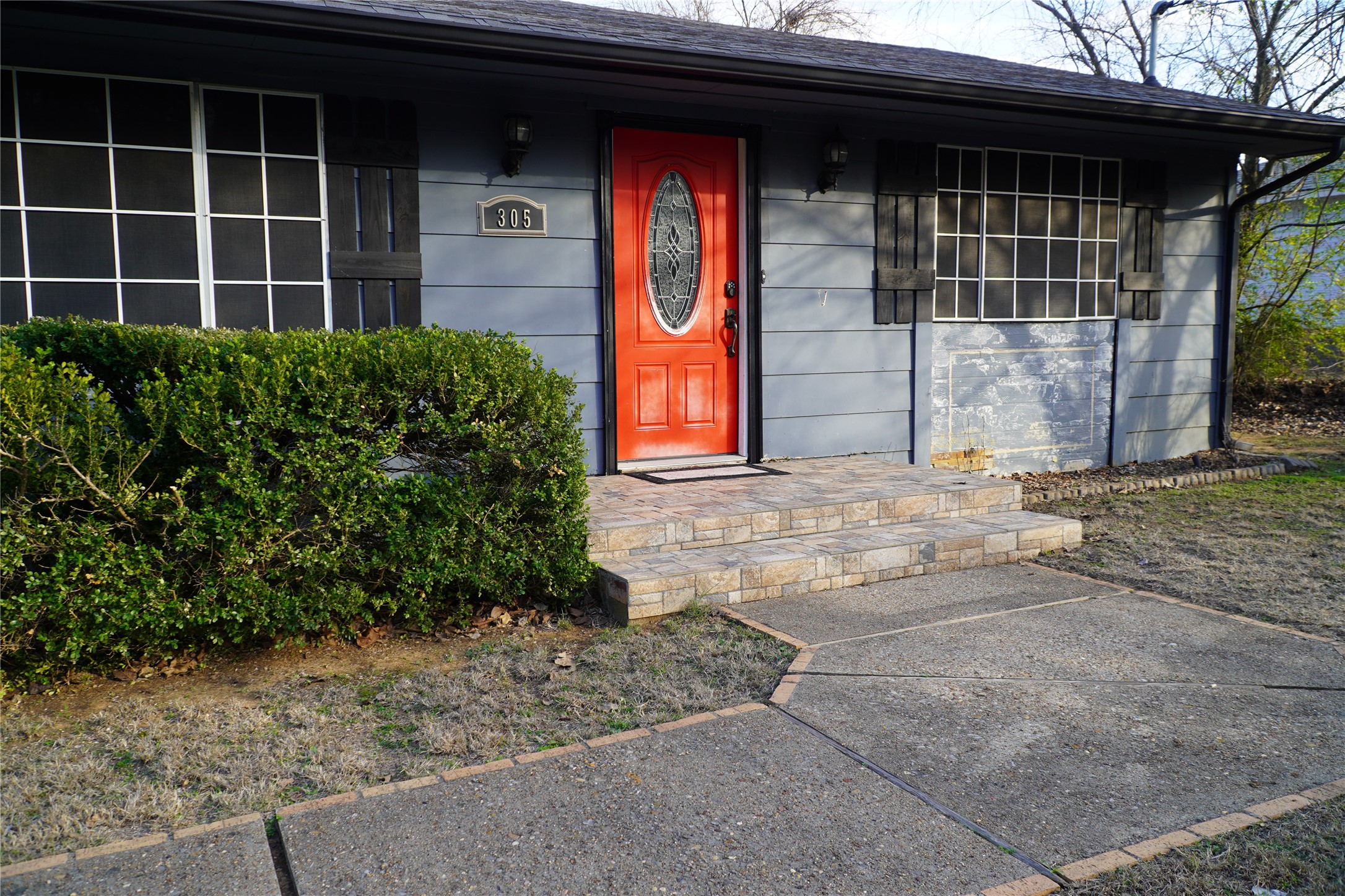305 N Eastern Street Keene TX 76059