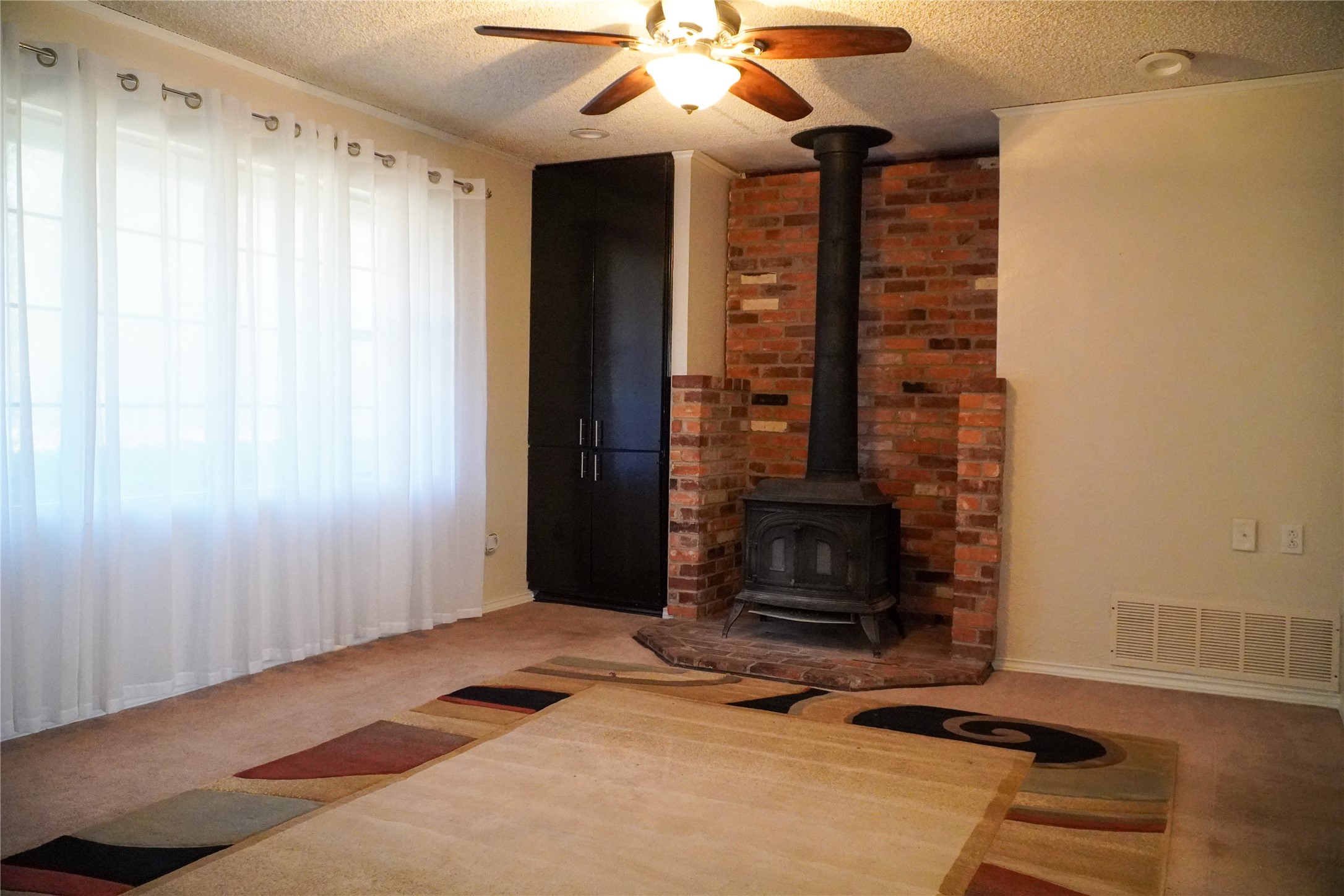 305 N Eastern Street Keene TX 76059