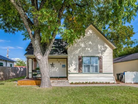 203 N Mcgraw Street Forney TX 75126