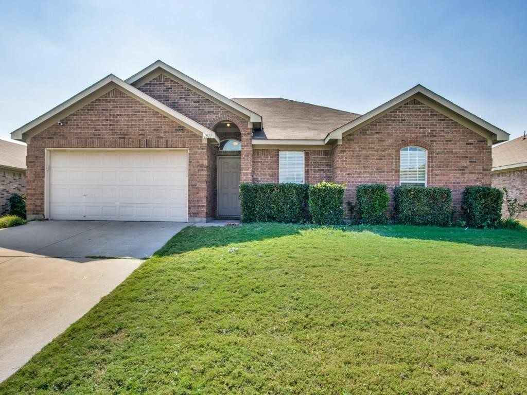 1911 Cancun Drive Mansfield TX 76063
