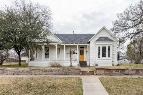 604 Parker Street Mckinney TX 75069