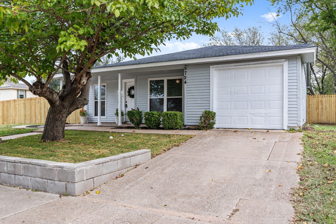 5724 Deerfoot Trail Fort Worth TX 76131