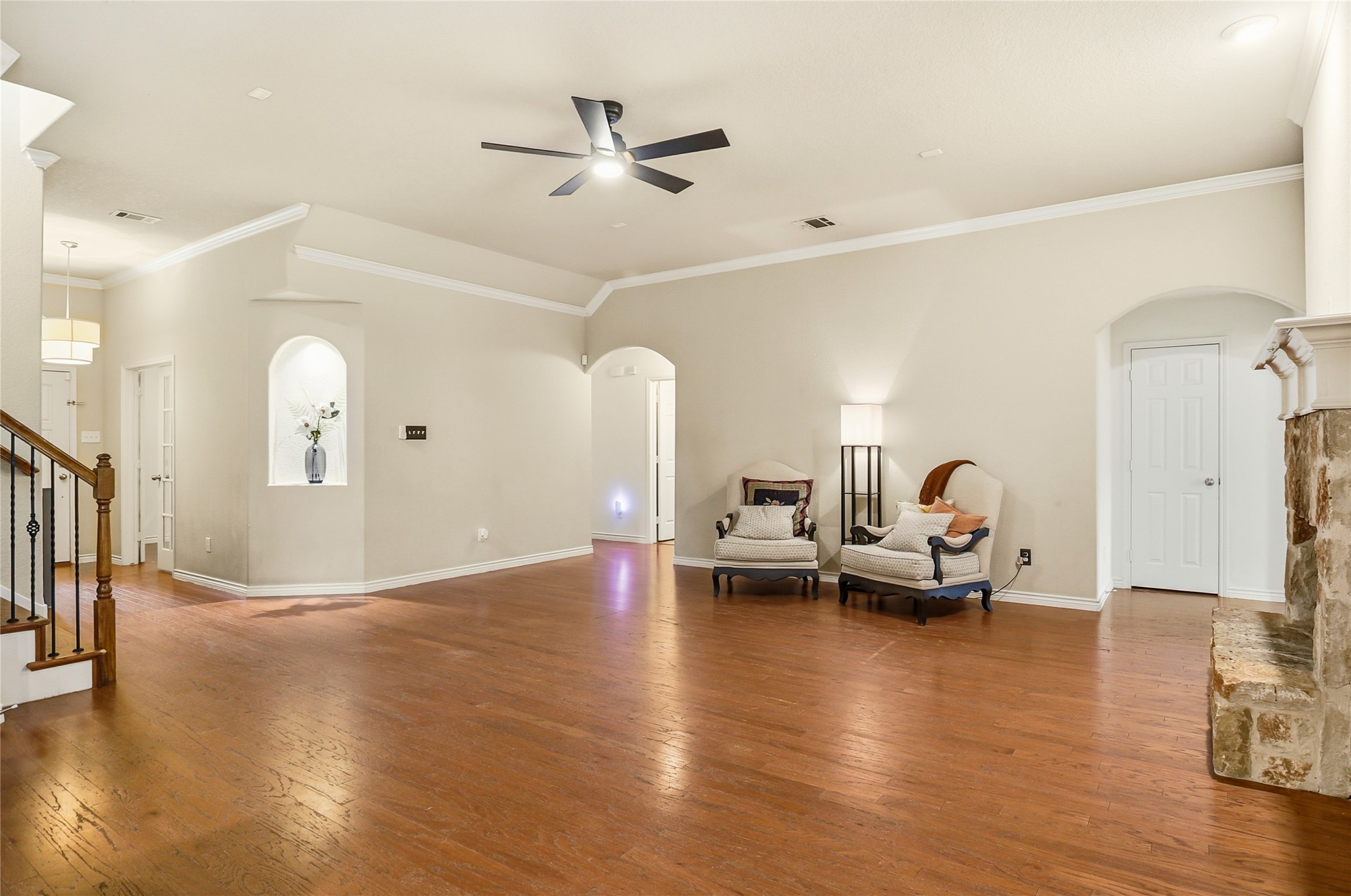 937 Yucca Court Burleson TX 76028