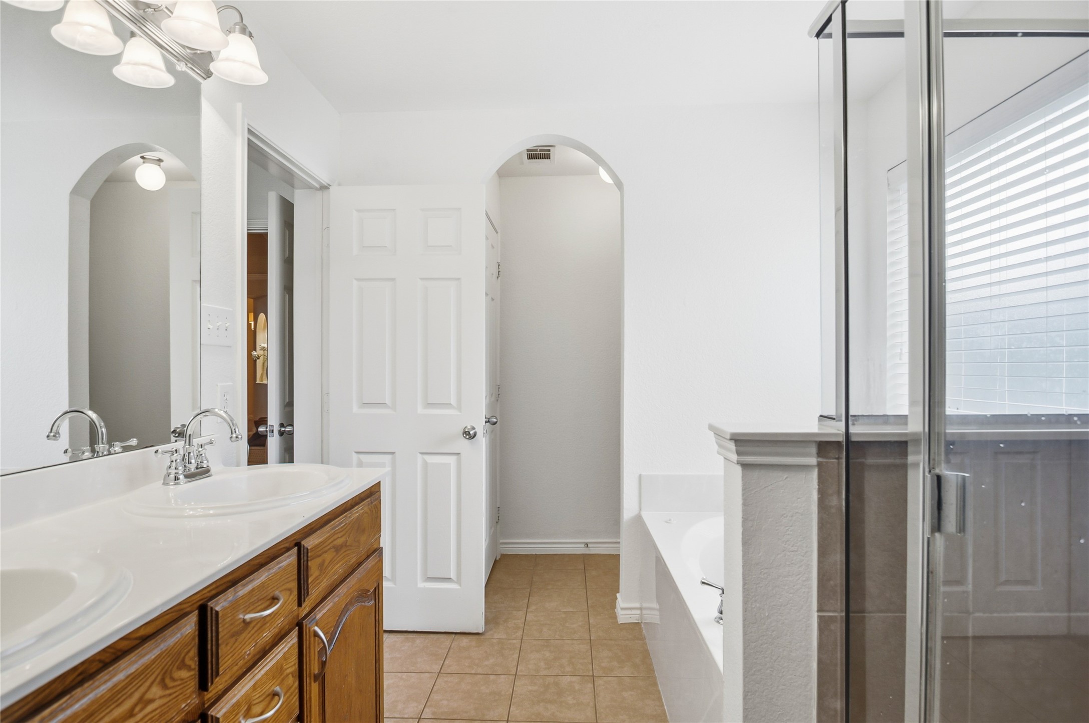937 Yucca Court Burleson TX 76028