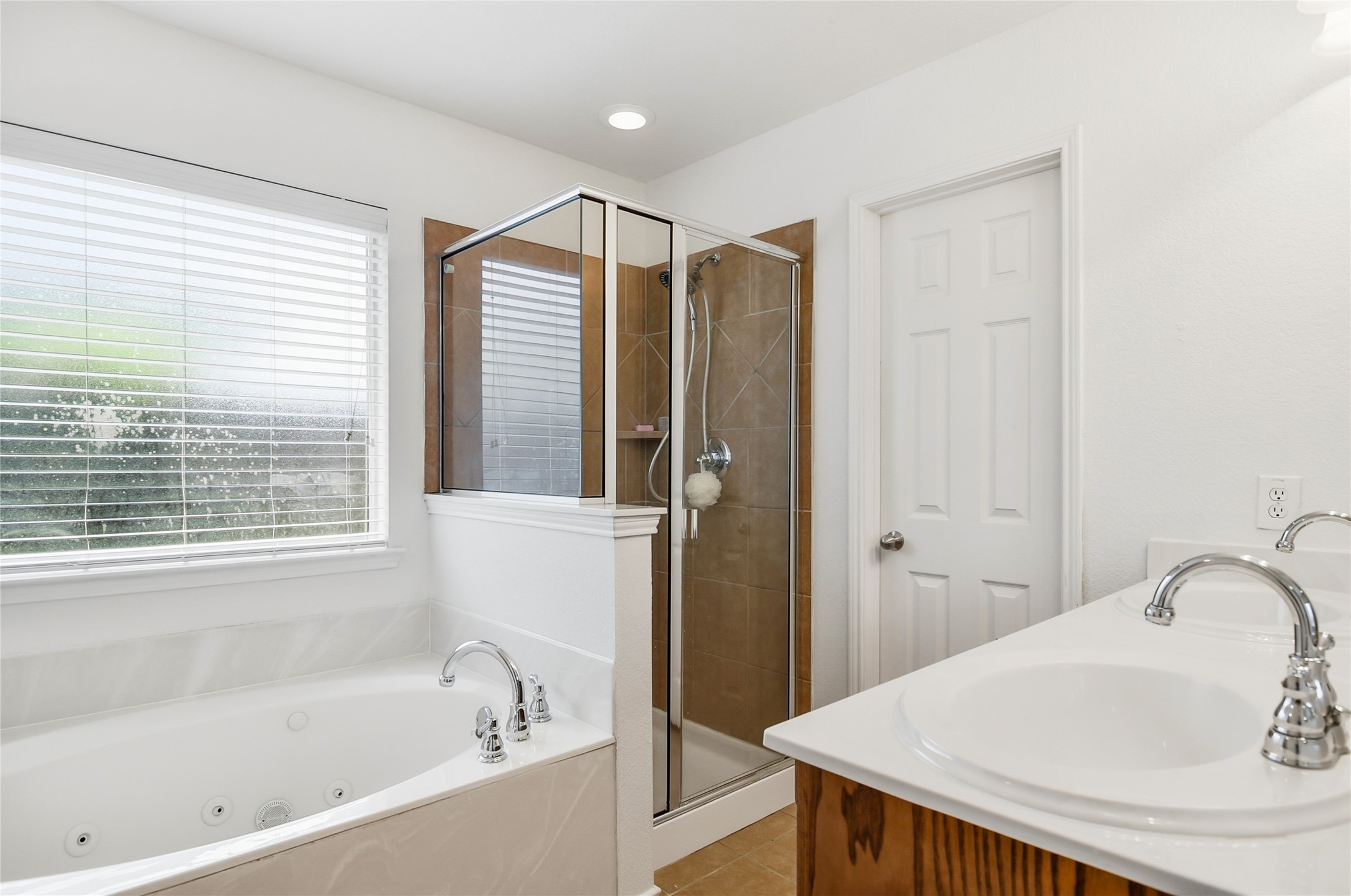 937 Yucca Court Burleson TX 76028