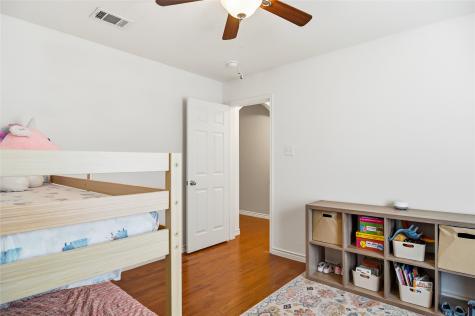 937 Yucca Court Burleson TX 76028