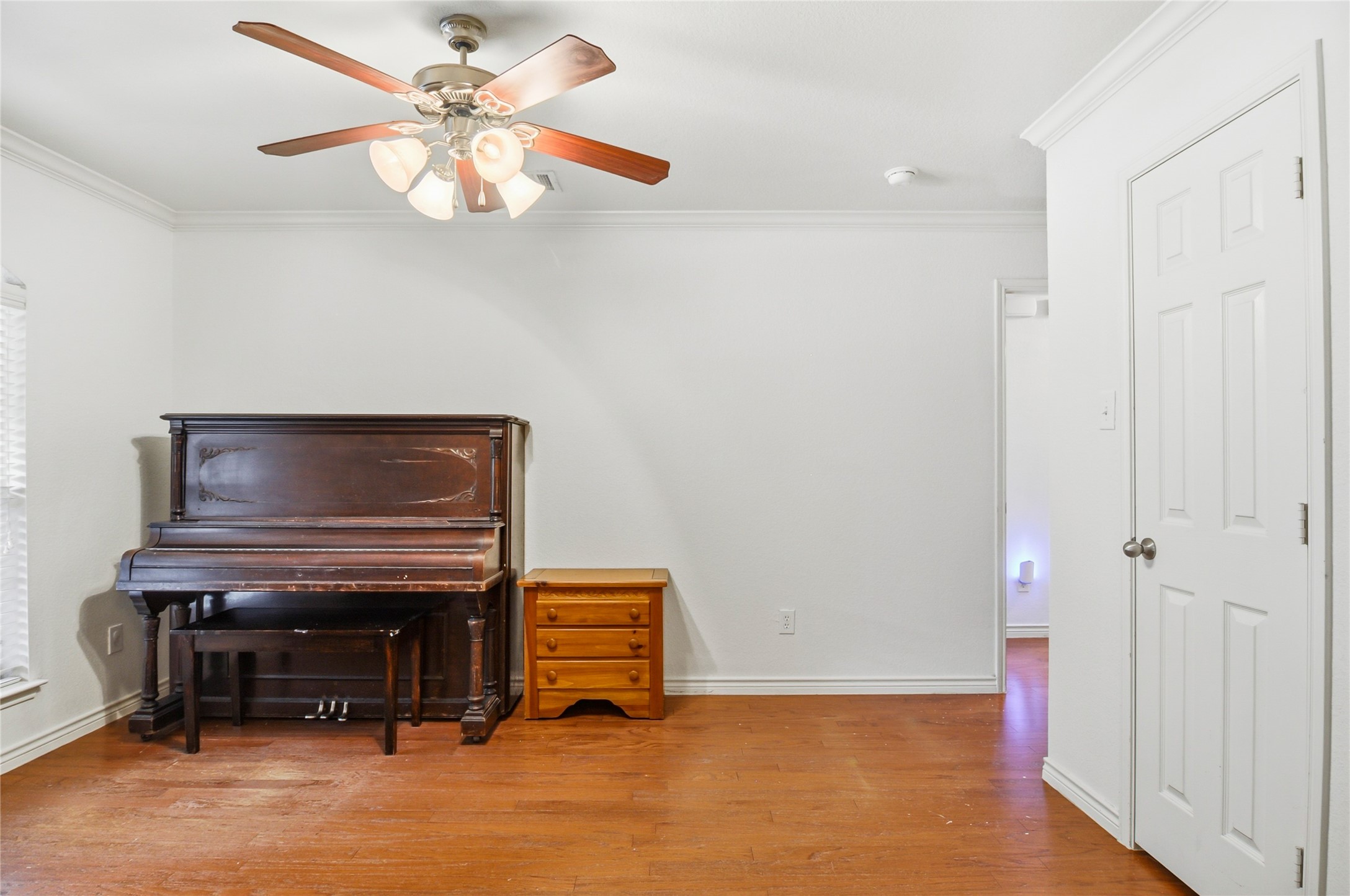 937 Yucca Court Burleson TX 76028