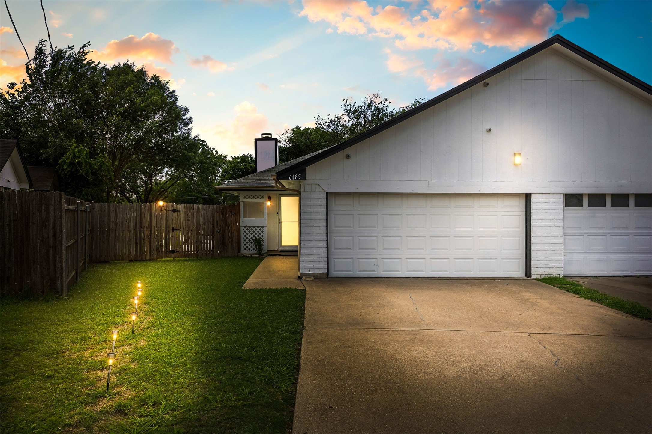 6485 Central Avenue North Richland Hills TX 76182