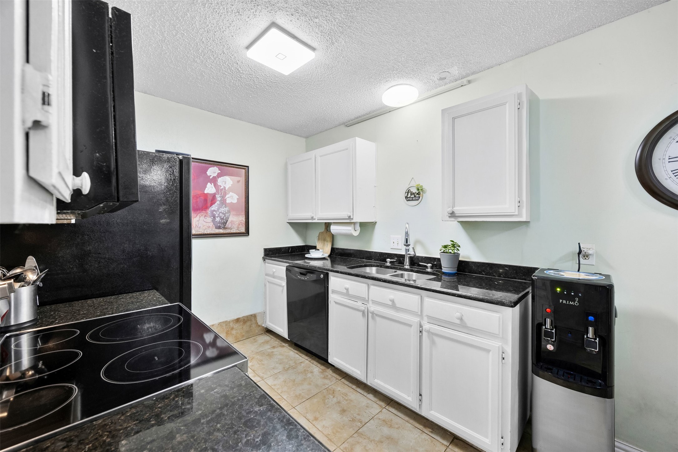 6485 Central Avenue North Richland Hills TX 76182