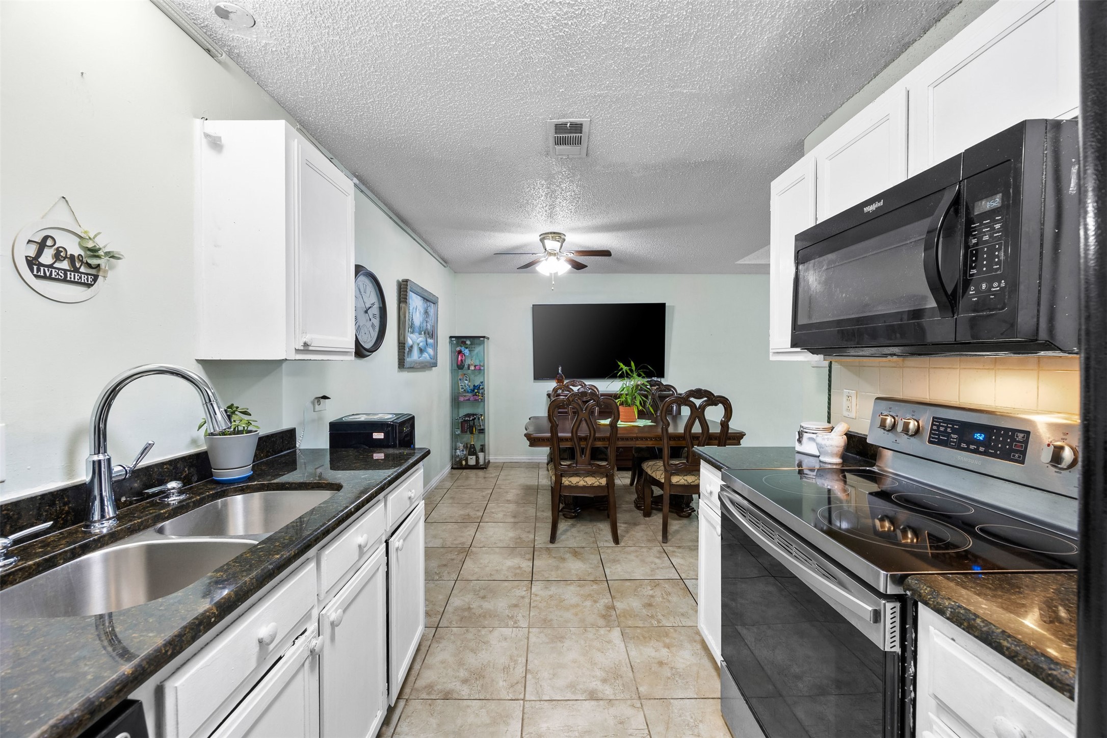 6485 Central Avenue North Richland Hills TX 76182