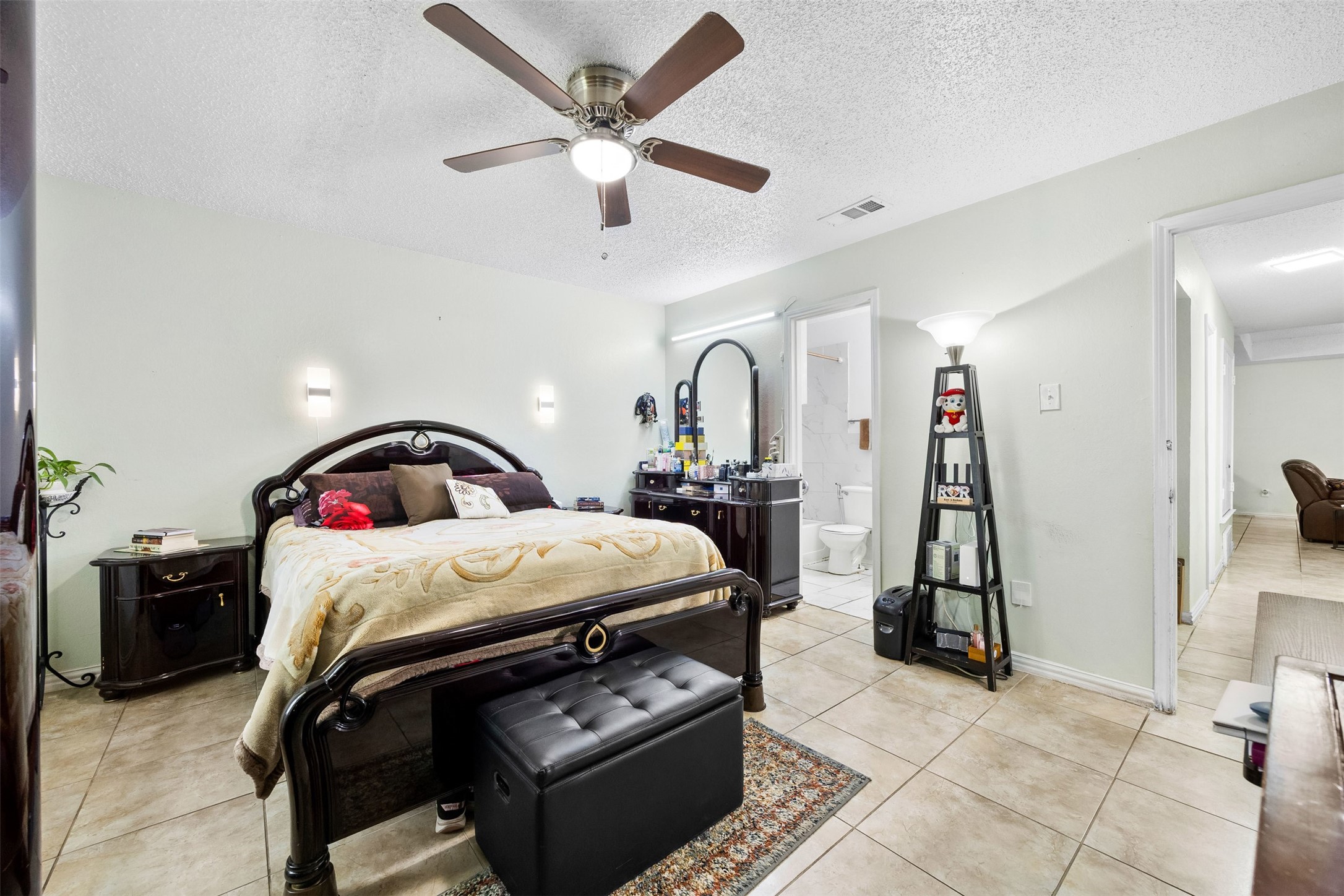6485 Central Avenue North Richland Hills TX 76182