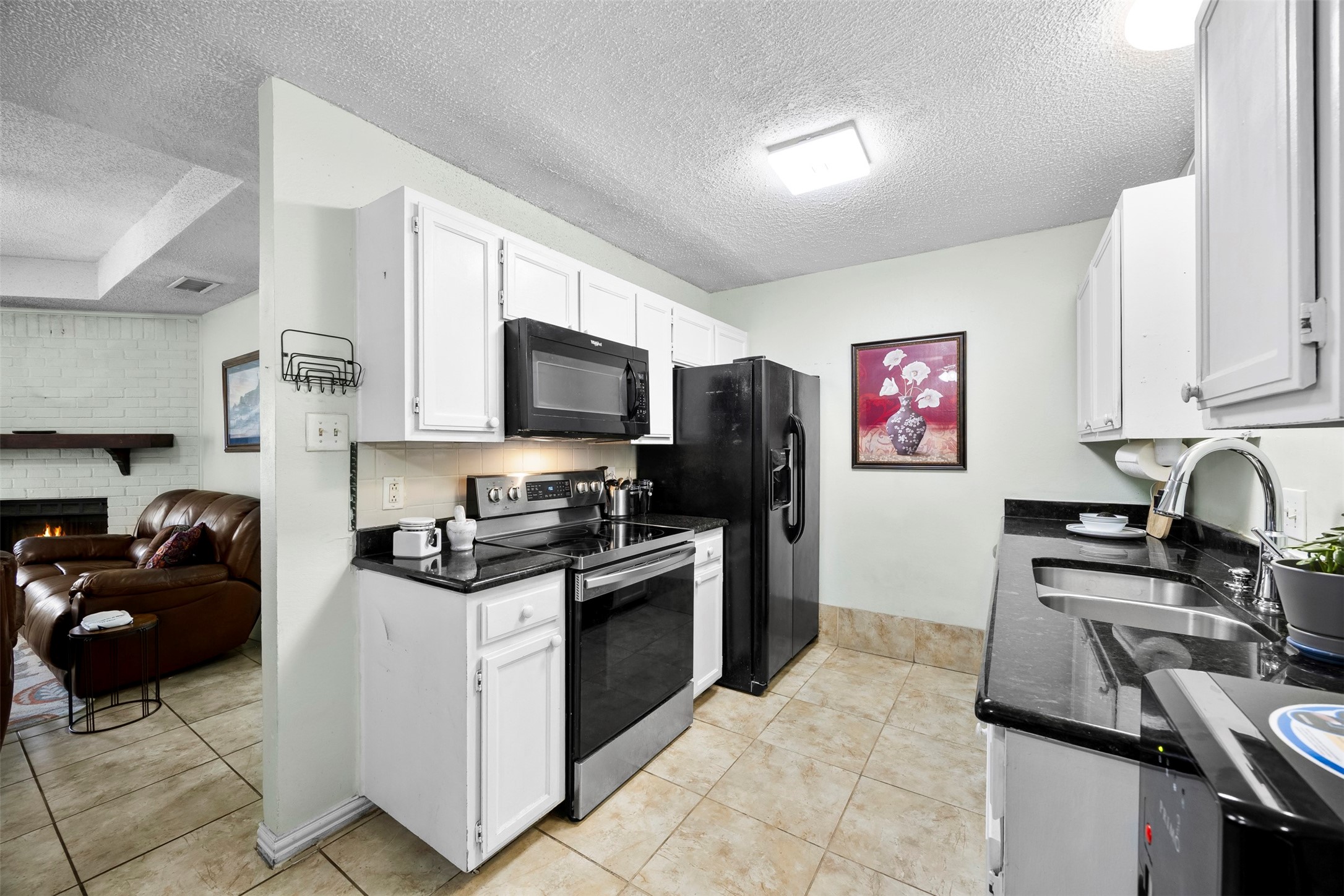 6485 Central Avenue North Richland Hills TX 76182