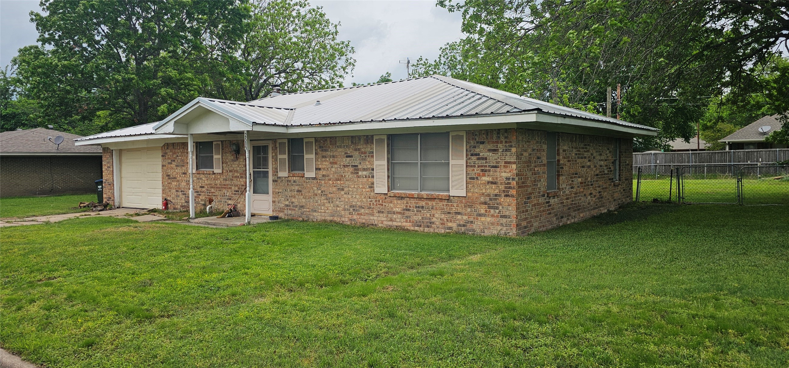 2509 E Ridgecrest Caddo Mills TX 75135