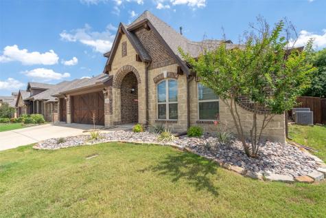 1228 Woodlawn Avenue Burleson TX 76028