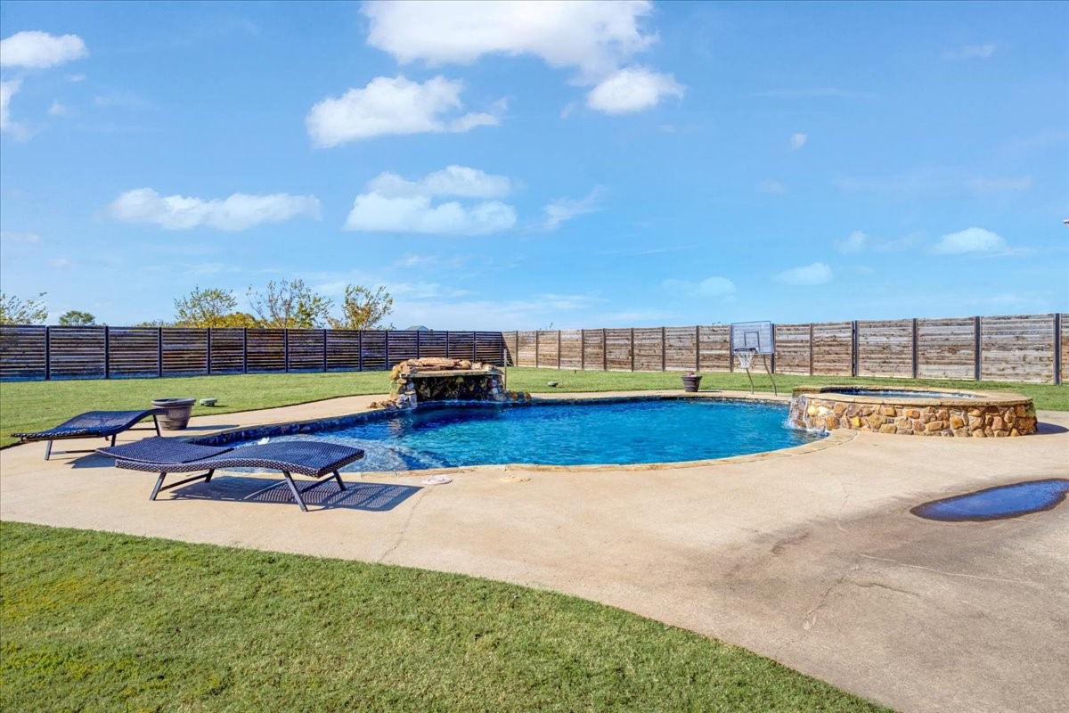 1681 Enterprise Sherman TX 75092