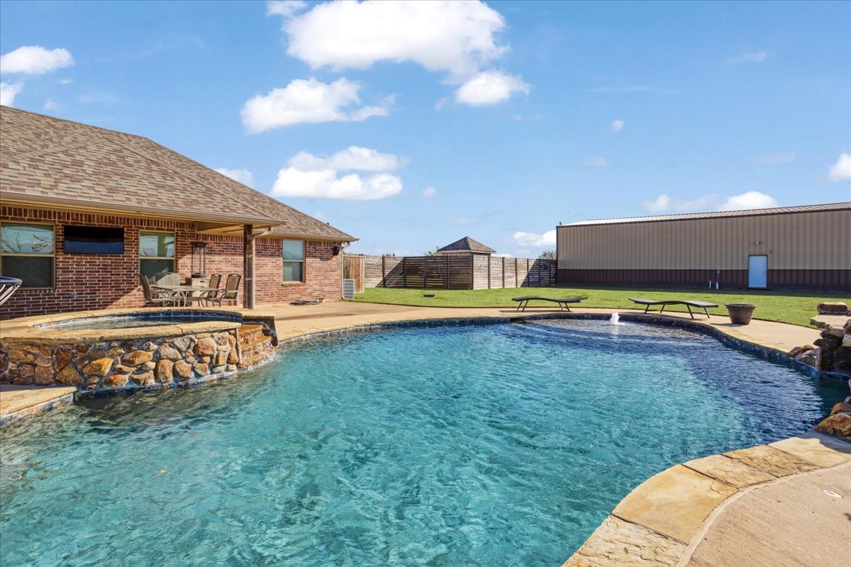 1681 Enterprise Sherman TX 75092