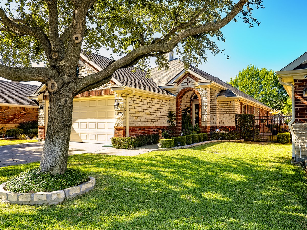 9028 Racquet Club Drive Fort Worth TX 76120