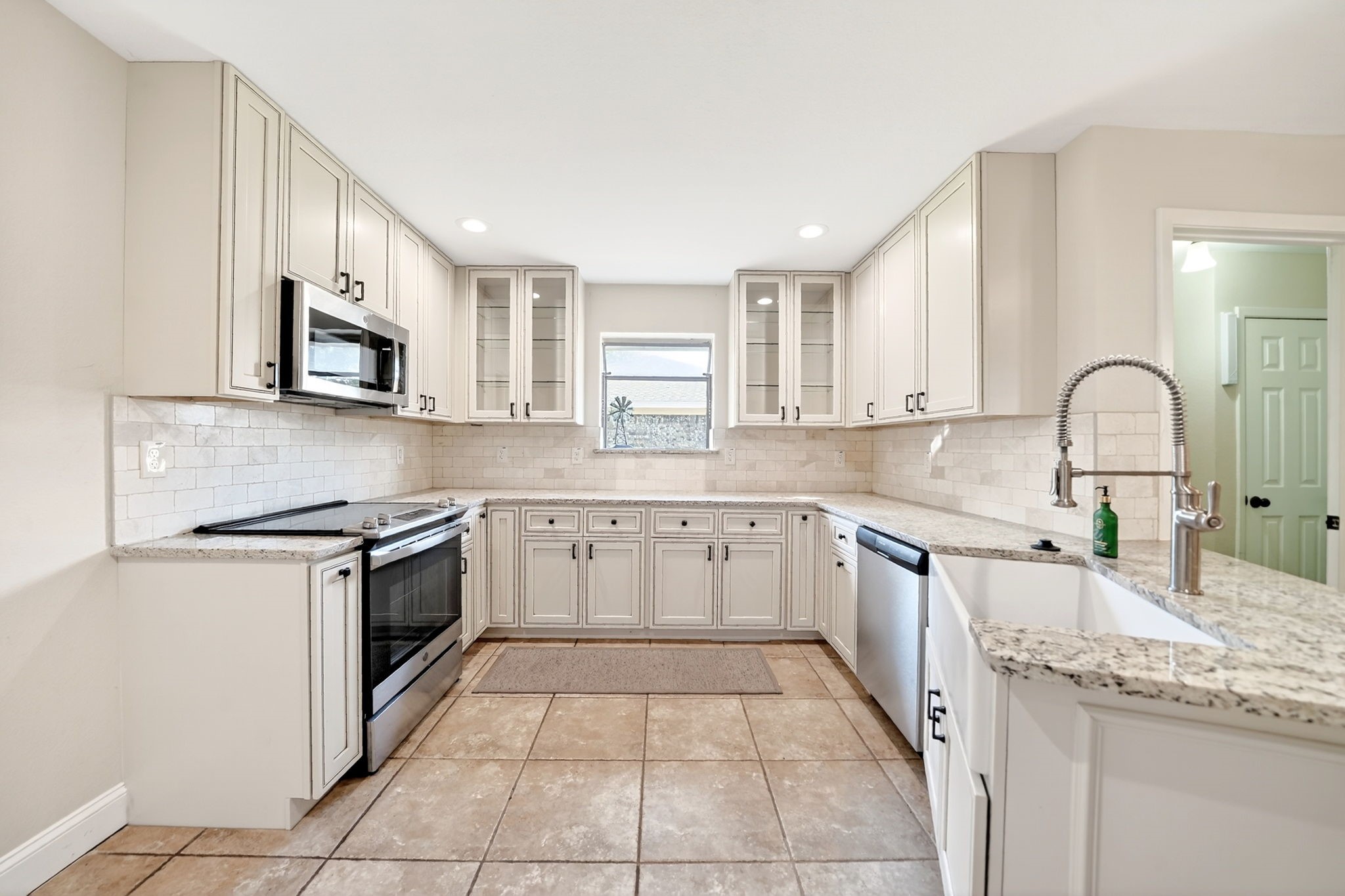 1002 Meridith Drive Terrell TX 75160