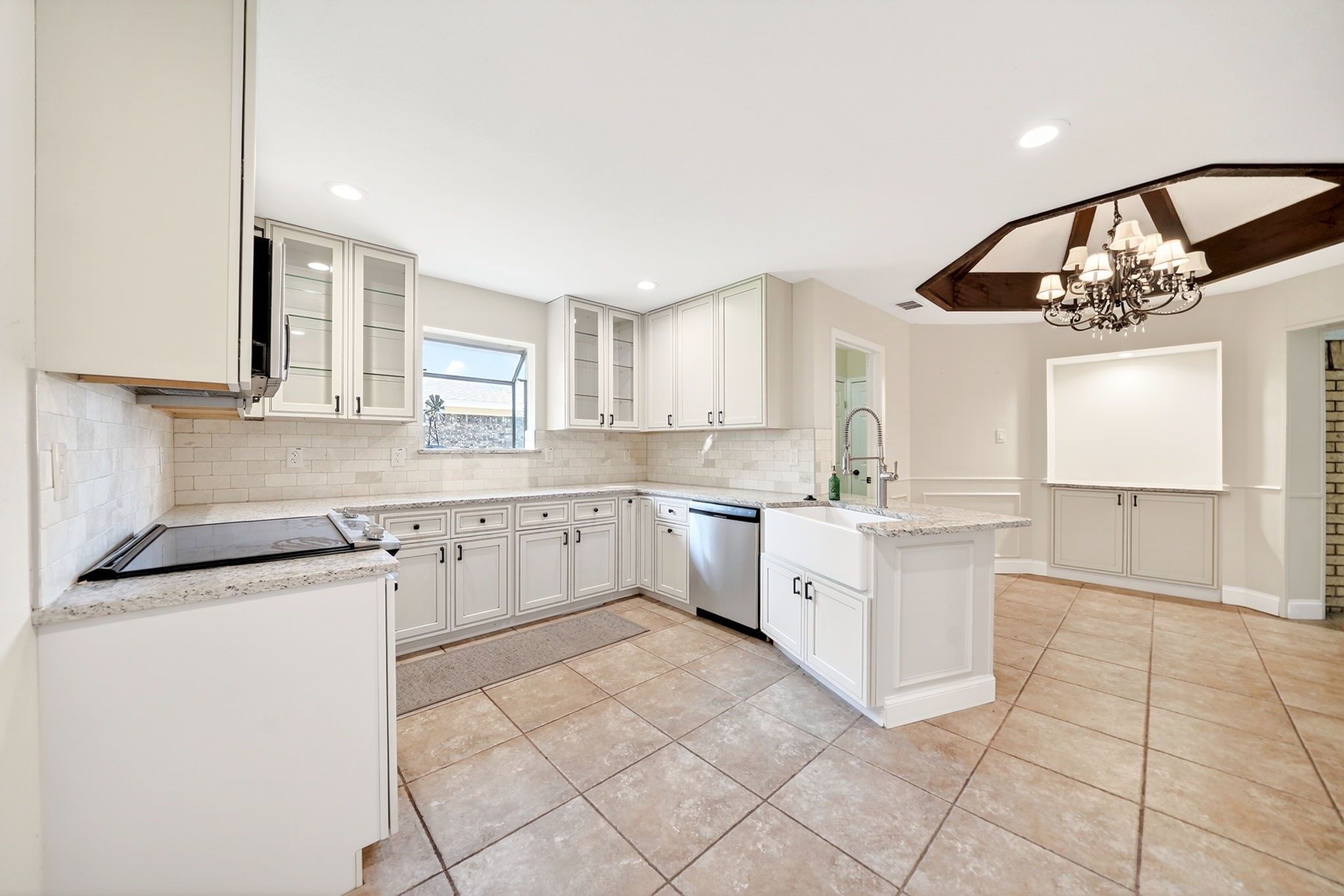1002 Meridith Drive Terrell TX 75160