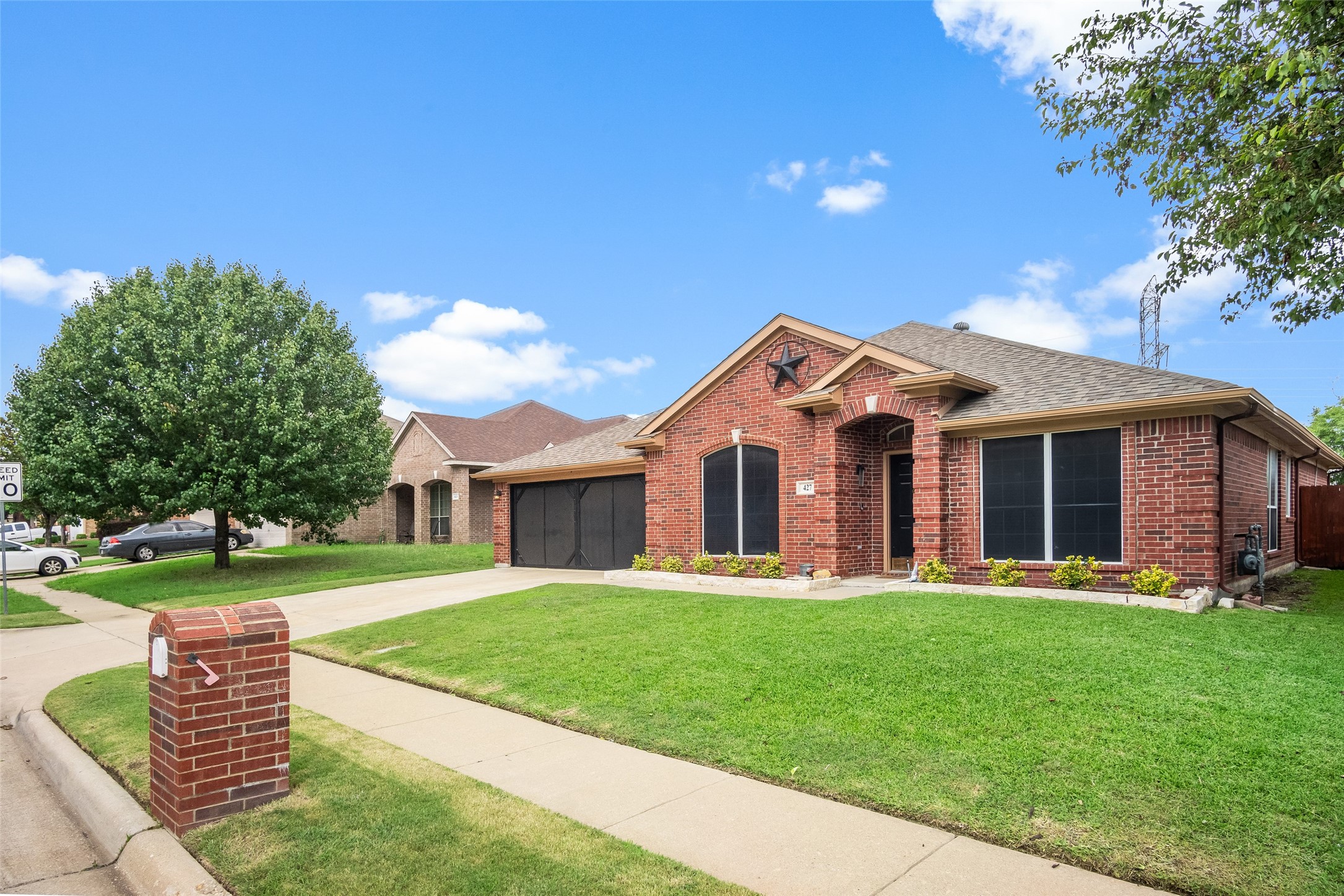 427 Kingfisher Lane Arlington TX 76002