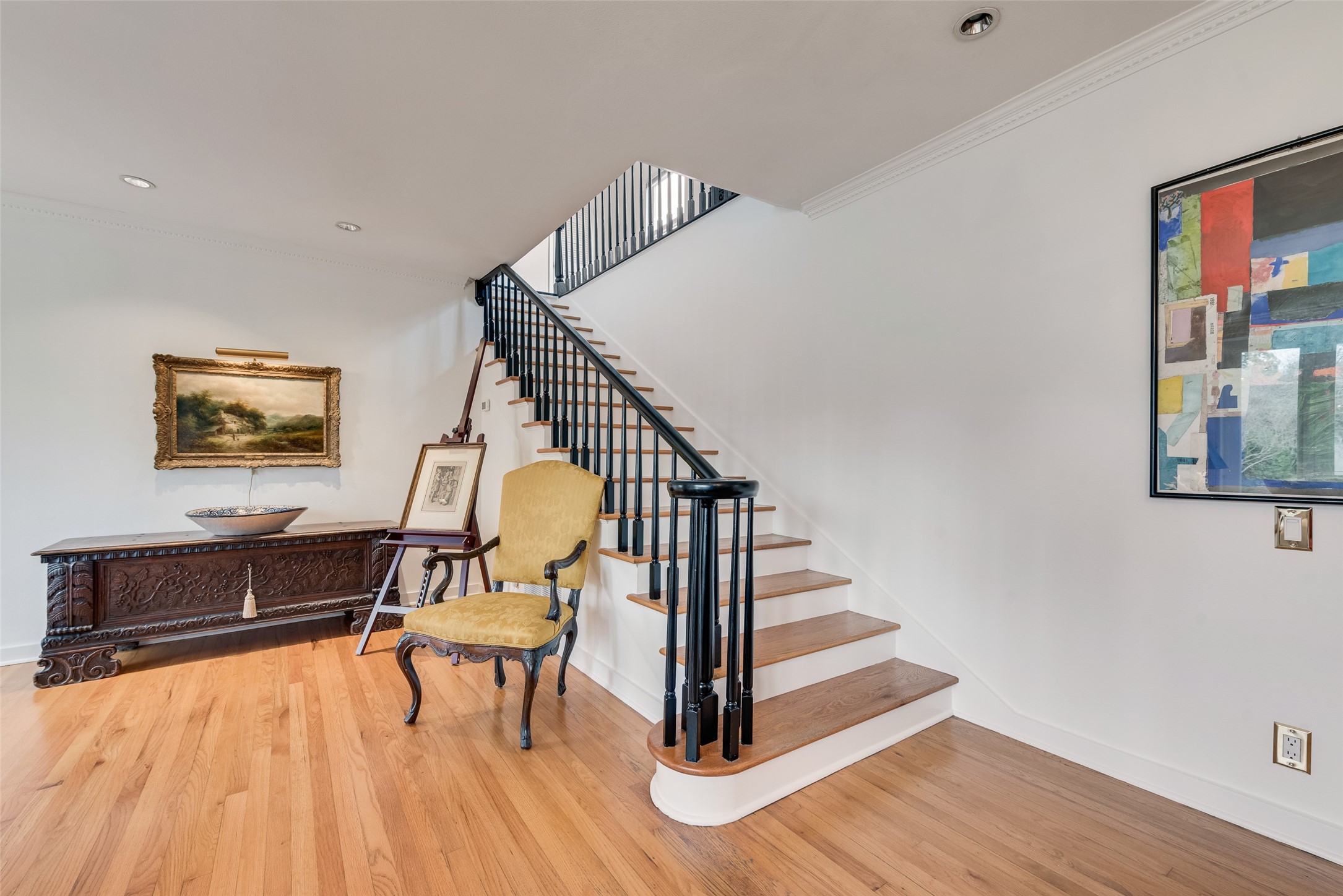 4330 Rawlins Street Dallas TX 75219