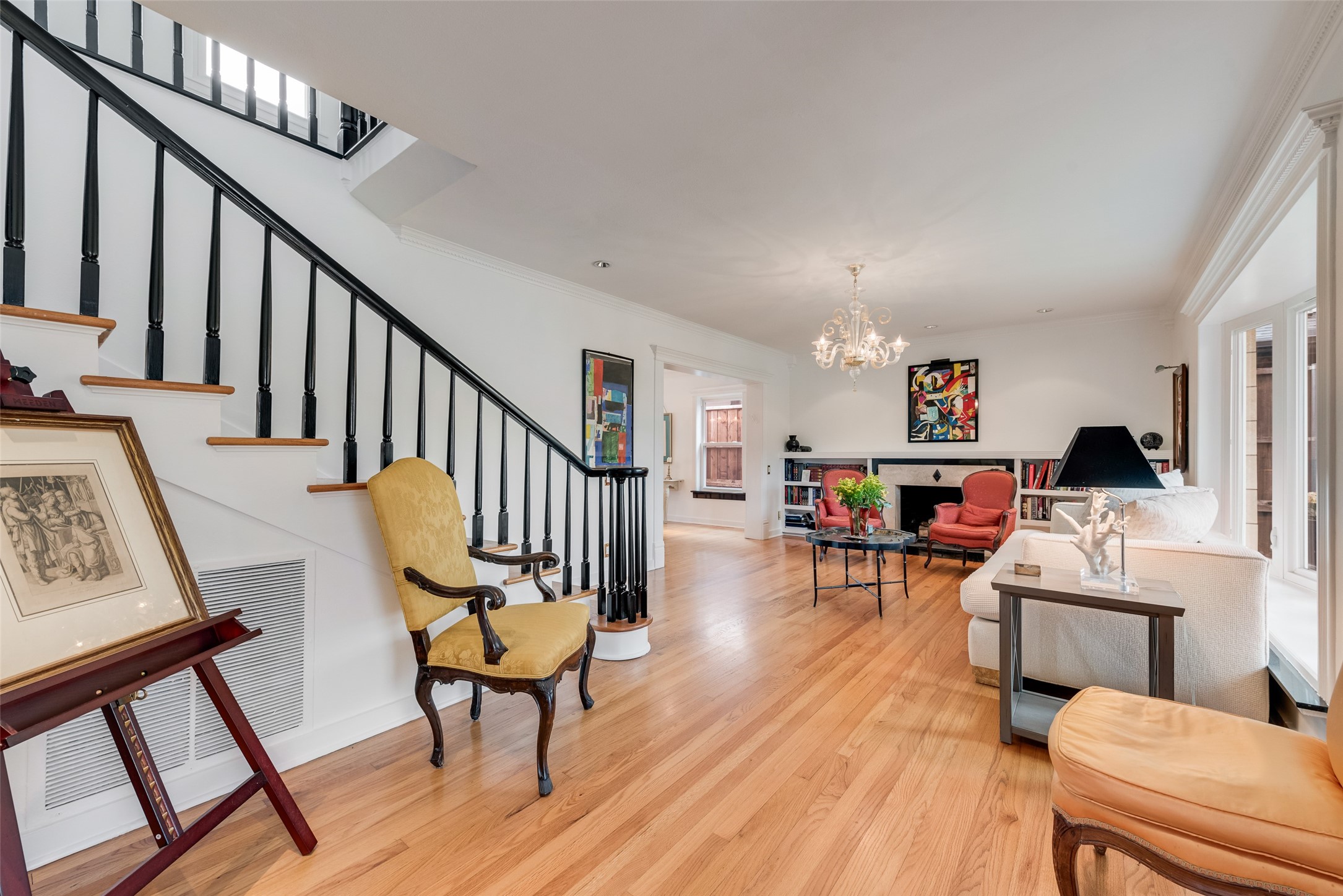4330 Rawlins Street Dallas TX 75219
