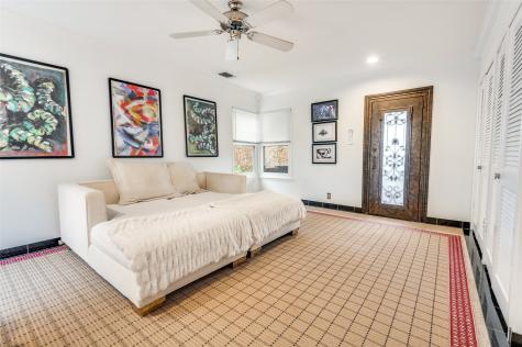 4330 Rawlins Street Dallas TX 75219