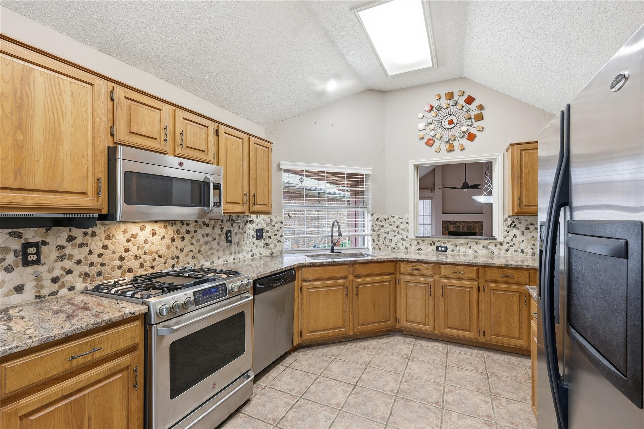 5101 Hearthcrest Drive Garland TX 75044