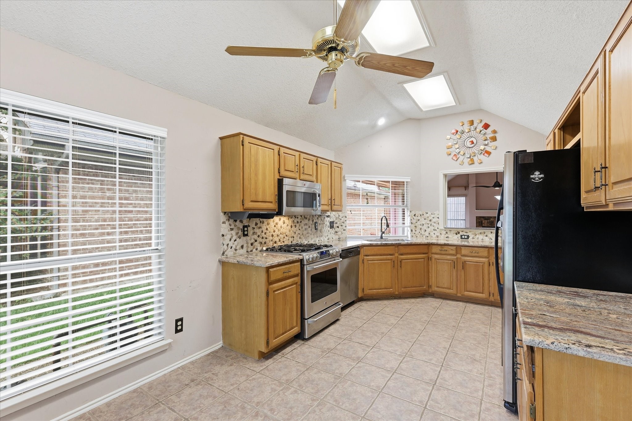 5101 Hearthcrest Drive Garland TX 75044