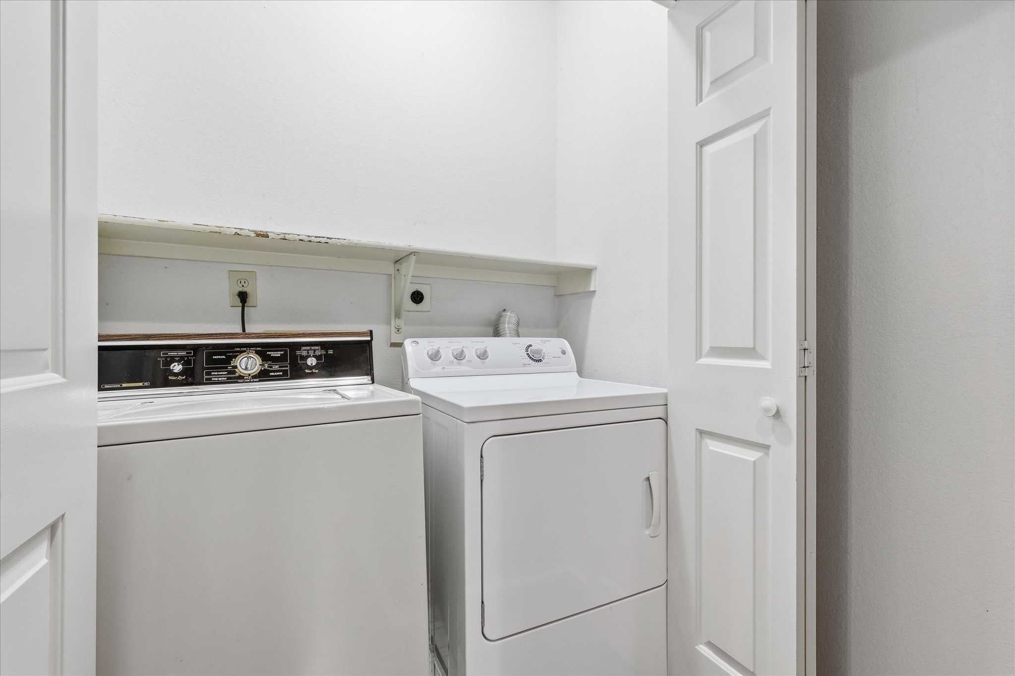 5101 Hearthcrest Drive Garland TX 75044