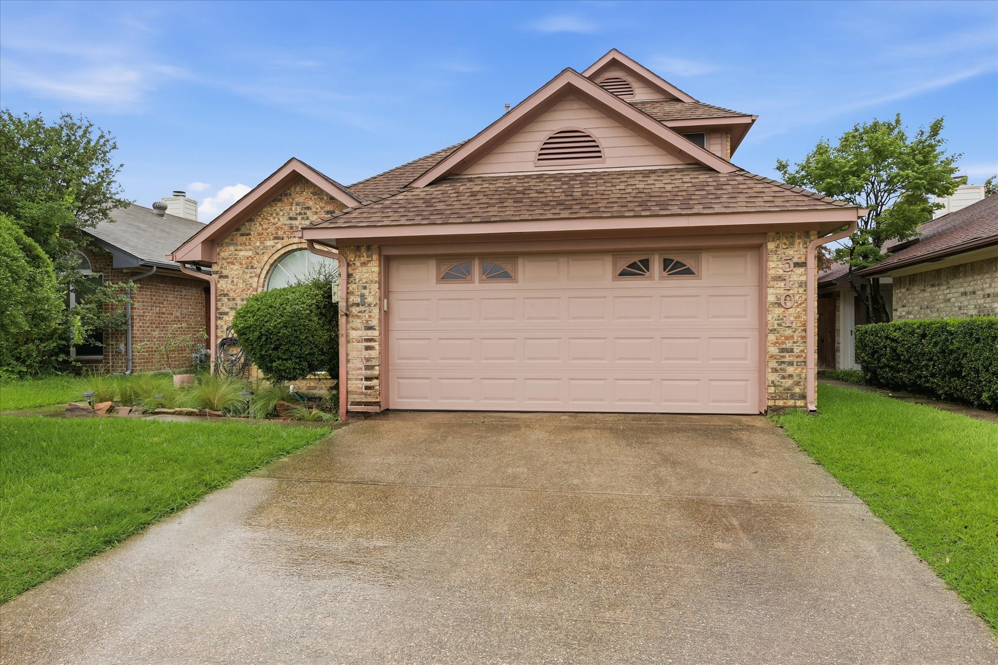 5101 Hearthcrest Drive Garland TX 75044