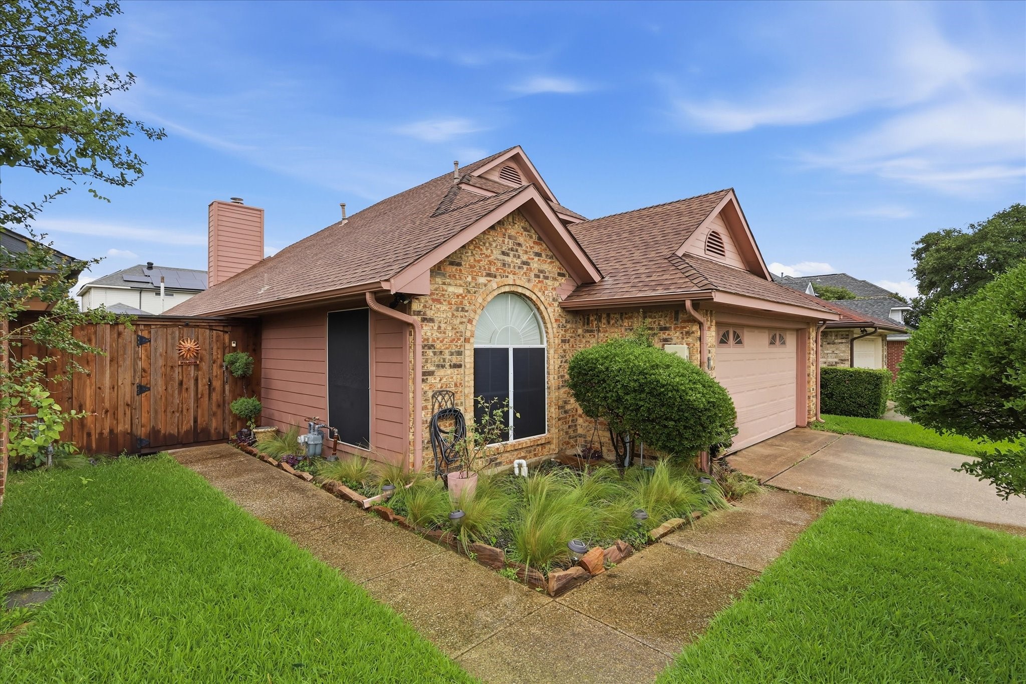 5101 Hearthcrest Drive Garland TX 75044