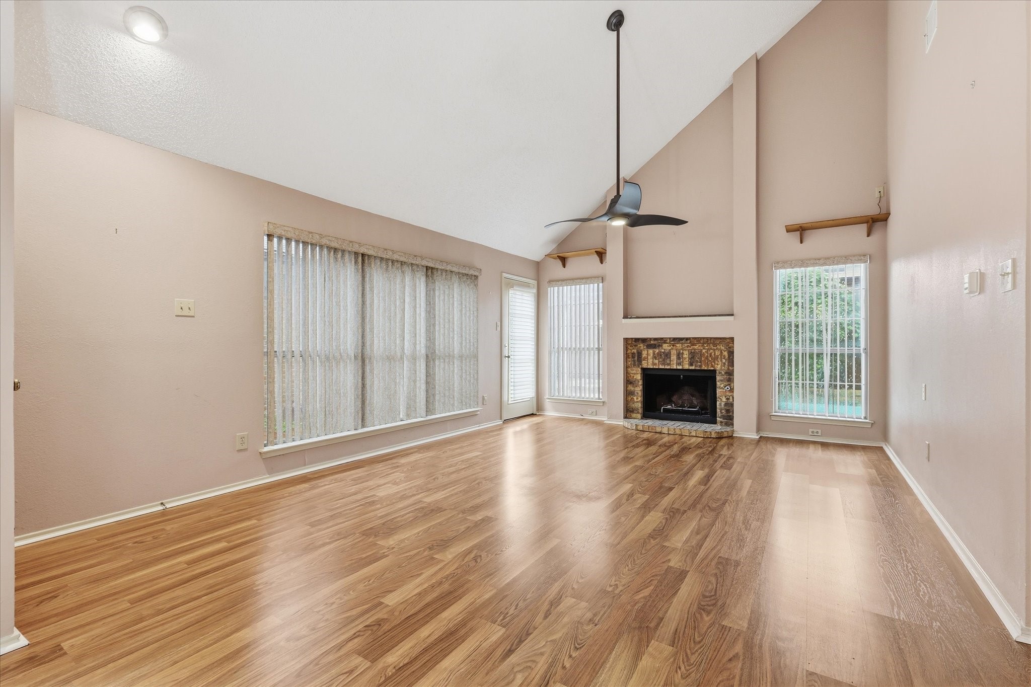5101 Hearthcrest Drive Garland TX 75044