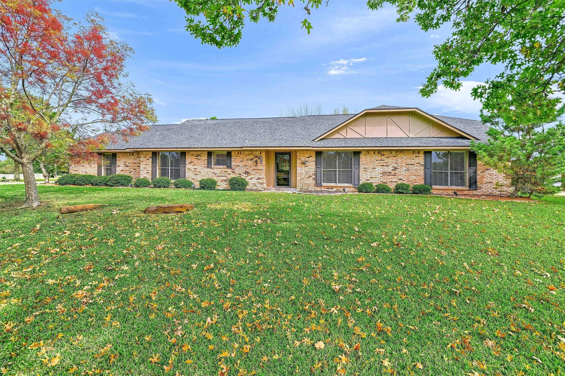 1907 Carriage Estates Road Sherman TX 75092
