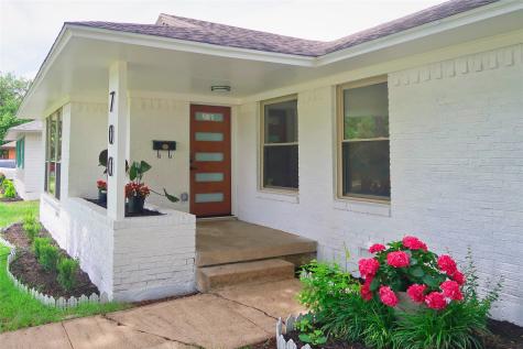 700 Dumont Drive Richardson TX 75080