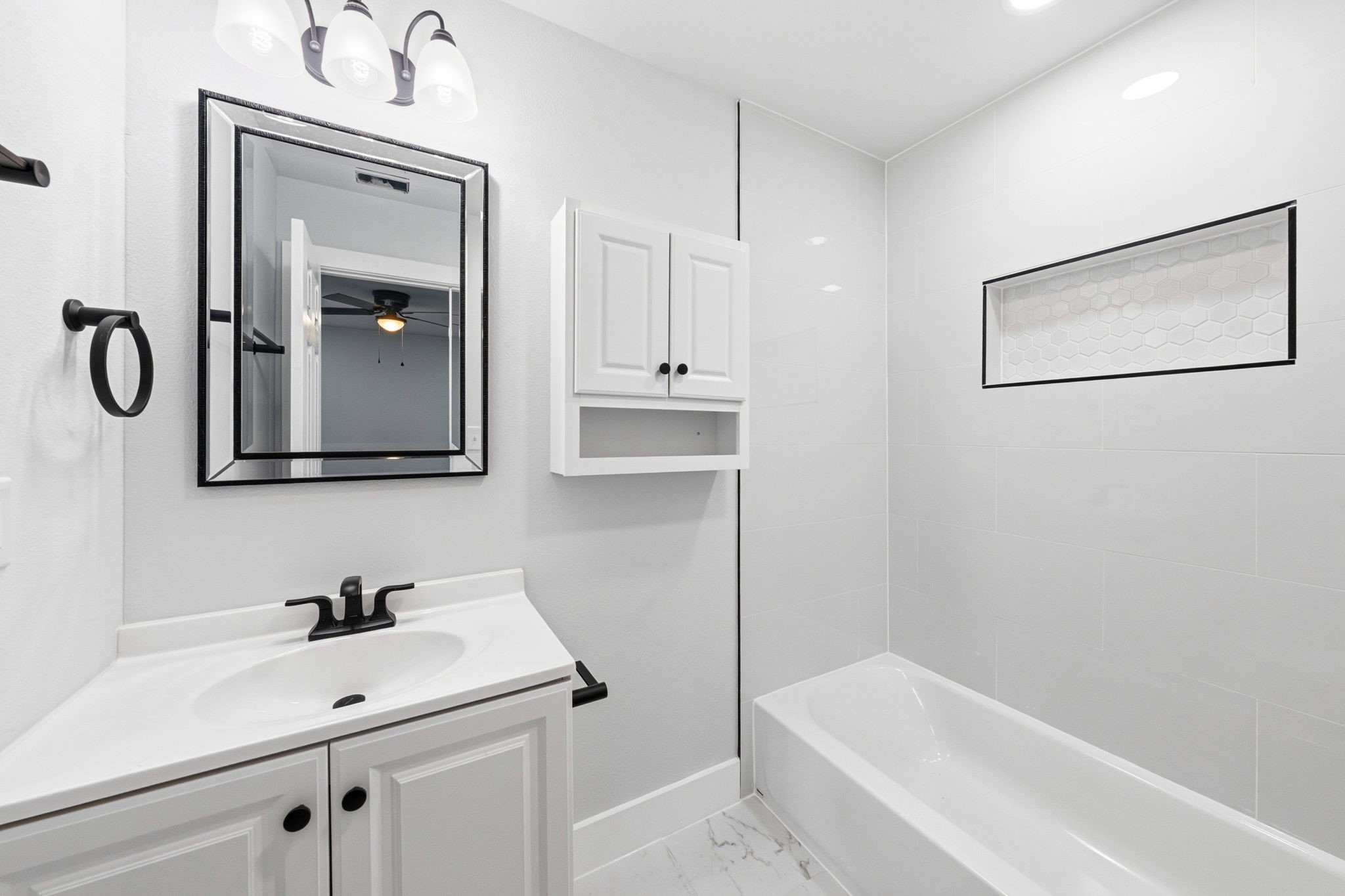 1239 Tarpley Avenue Dallas TX 75211
