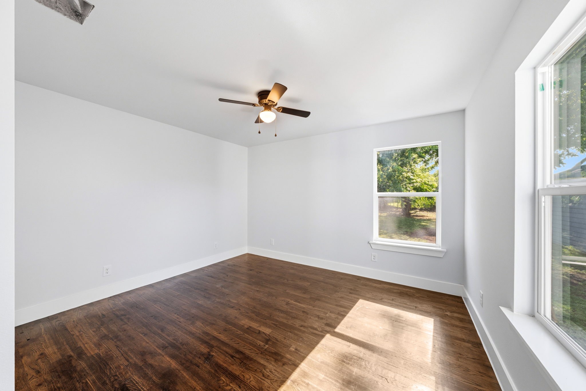 1239 Tarpley Avenue Dallas TX 75211