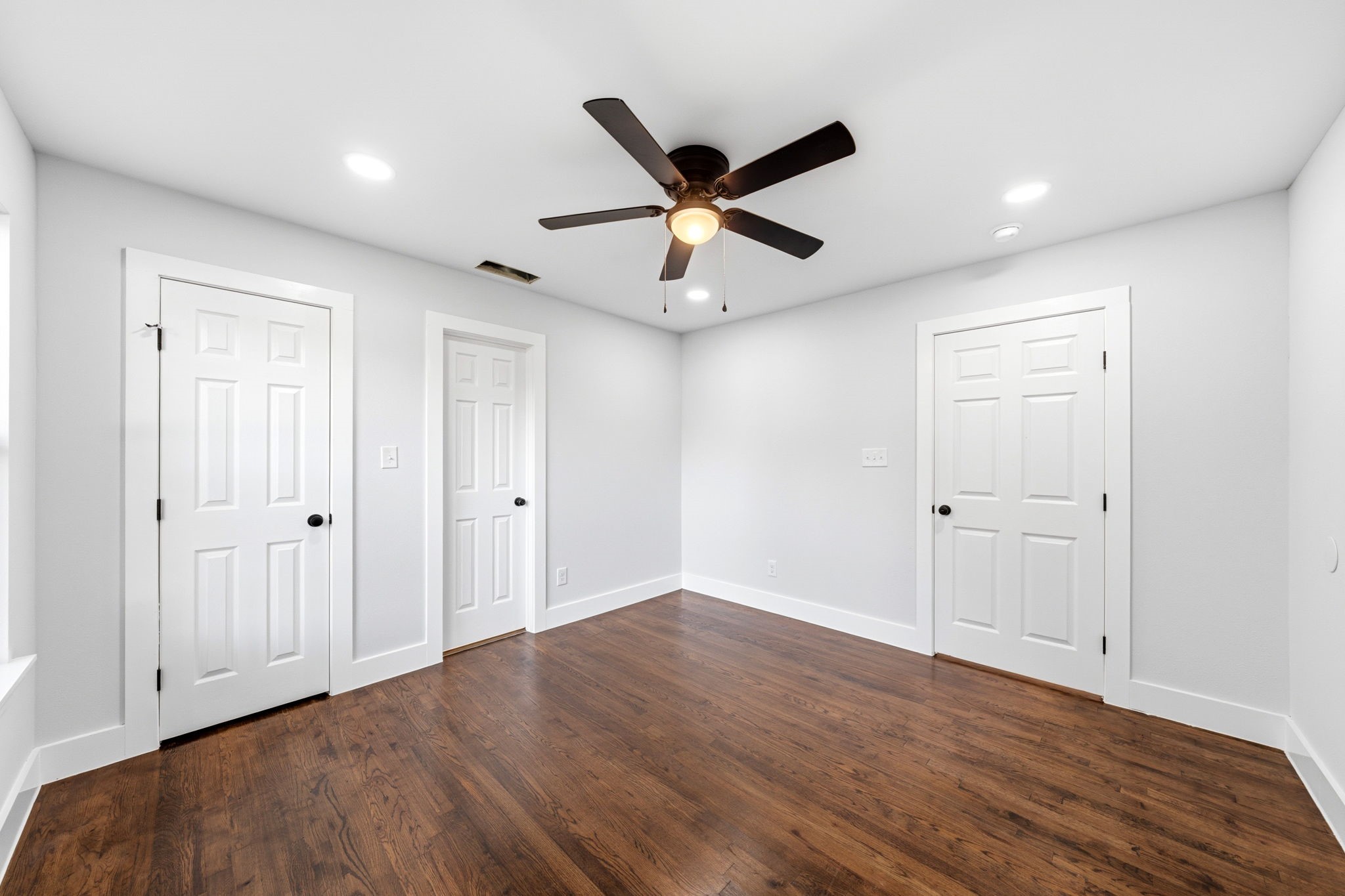 1239 Tarpley Avenue Dallas TX 75211