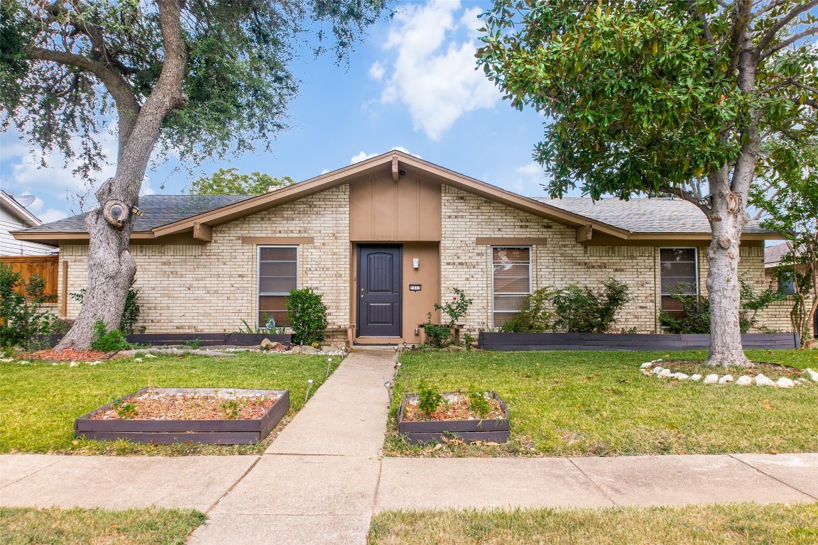 2313 Village Green Drive Garland TX 75044
