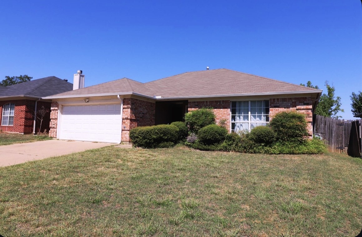 4201 Highgrove Drive Arlington TX 76001