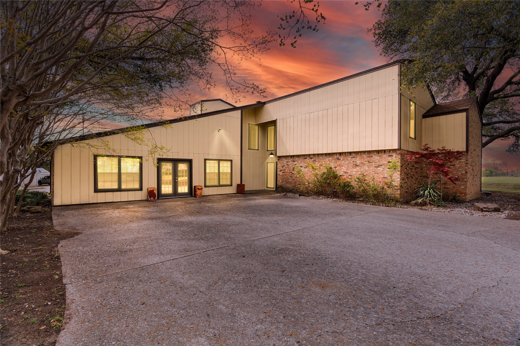 201 Falcon Lane Hillsboro TX 76645