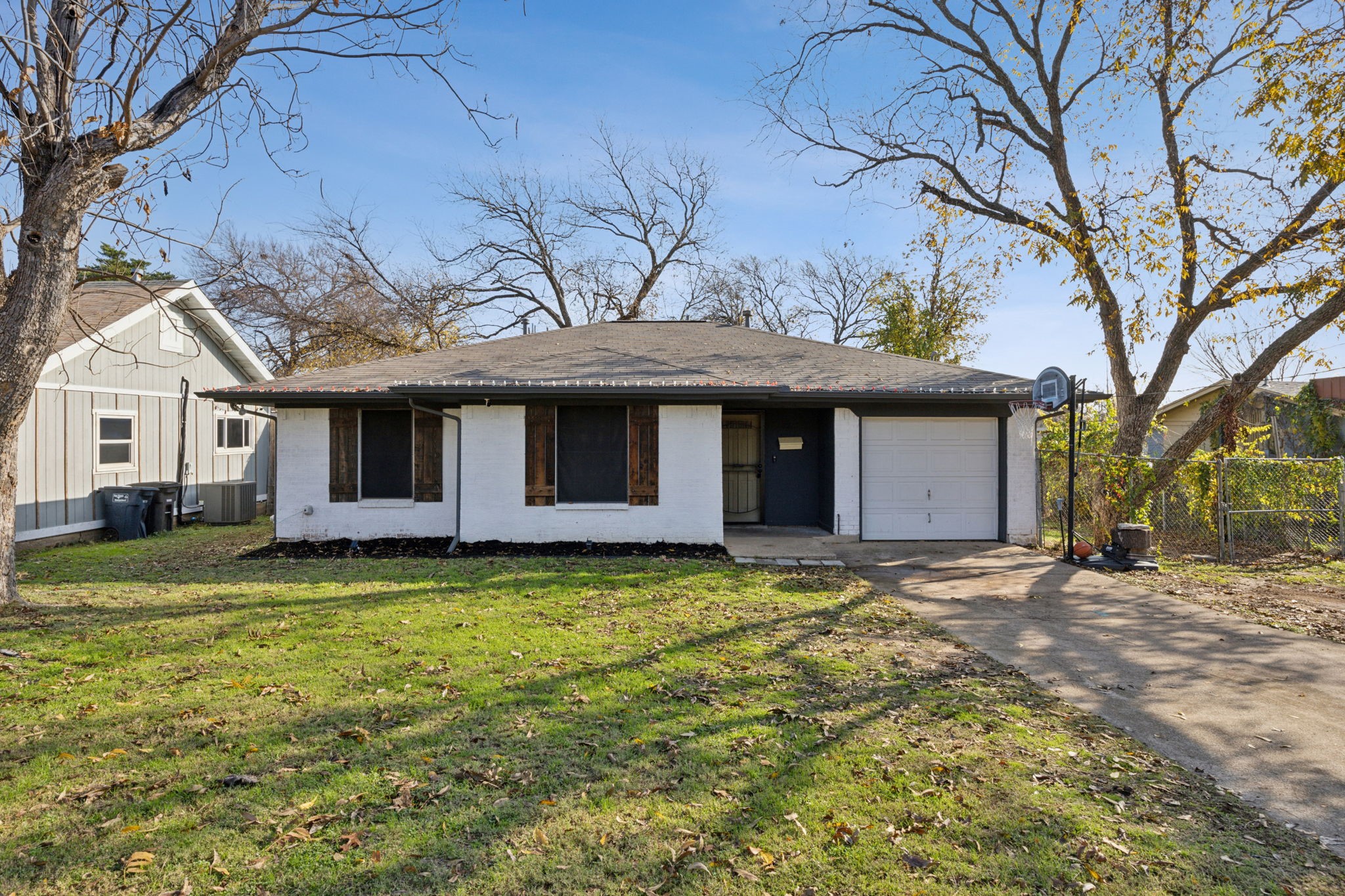 2713 Putnam Street Fort Worth TX 76112