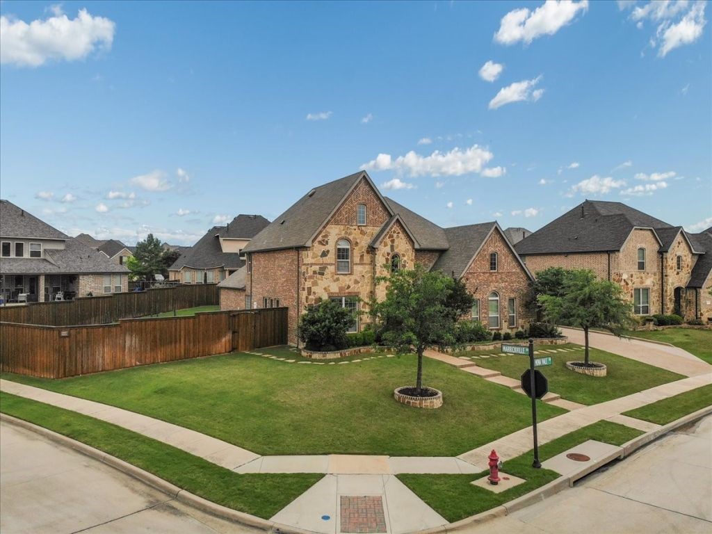 2832 Mona Vale Road Trophy Club TX 76262