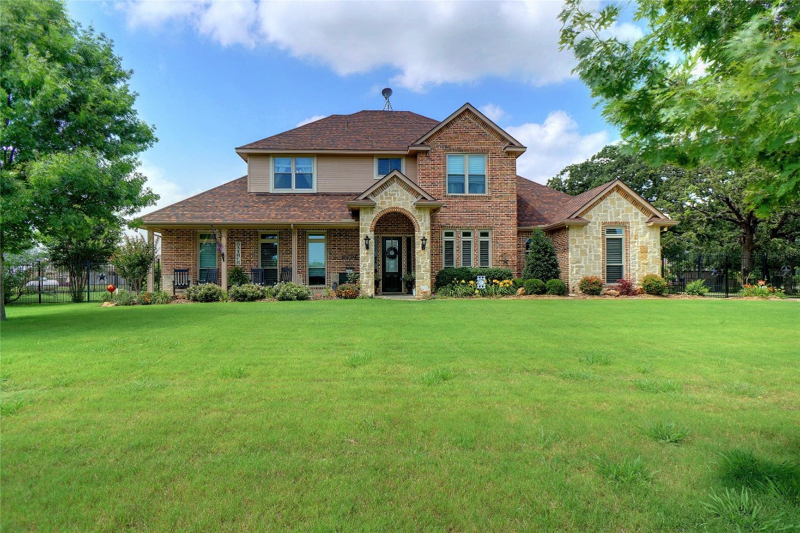 813 Tye Crossing Court Burleson TX 76028