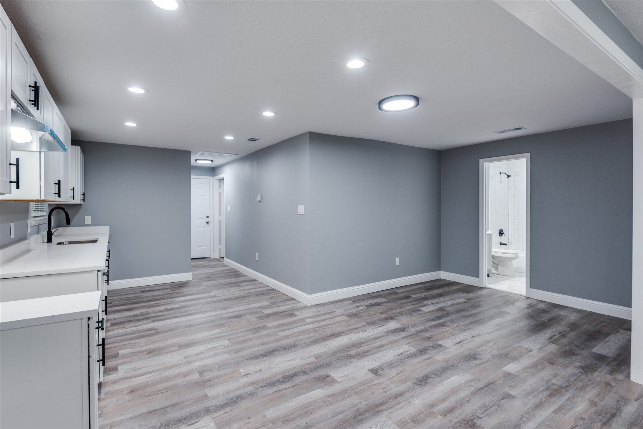5006 Bartlett Avenue Dallas TX 75216