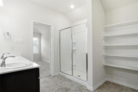 3017 Cliffview Drive Sanger TX 76266