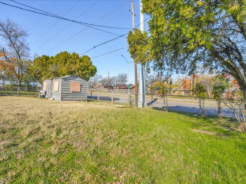 509 Bluewood Drive Dallas TX 75232