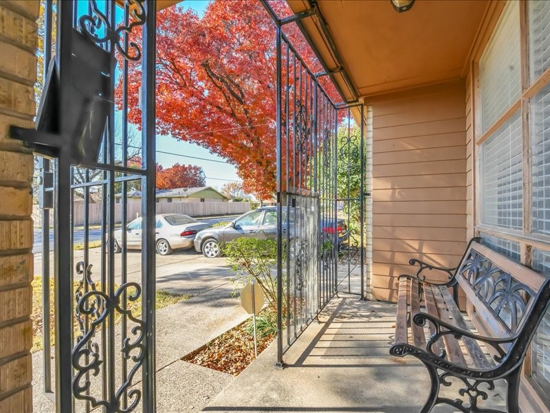 509 Bluewood Drive Dallas TX 75232